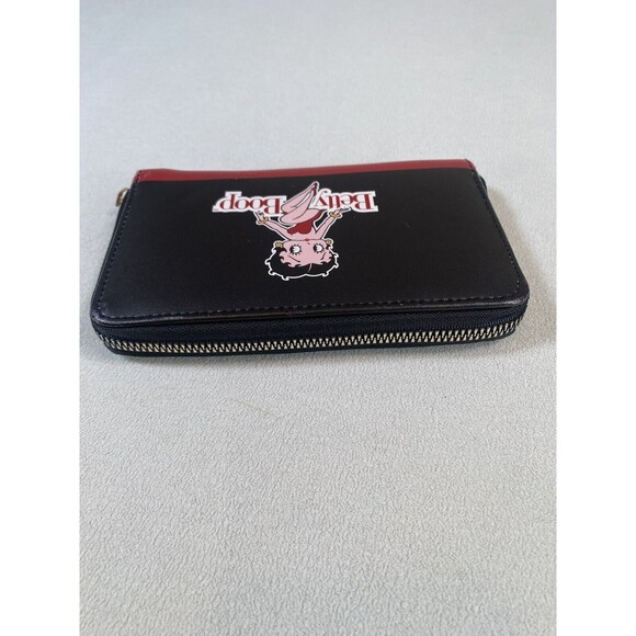 Betty Boop Hearts Wristlet Wallet Zipper - Picture 7 of 9